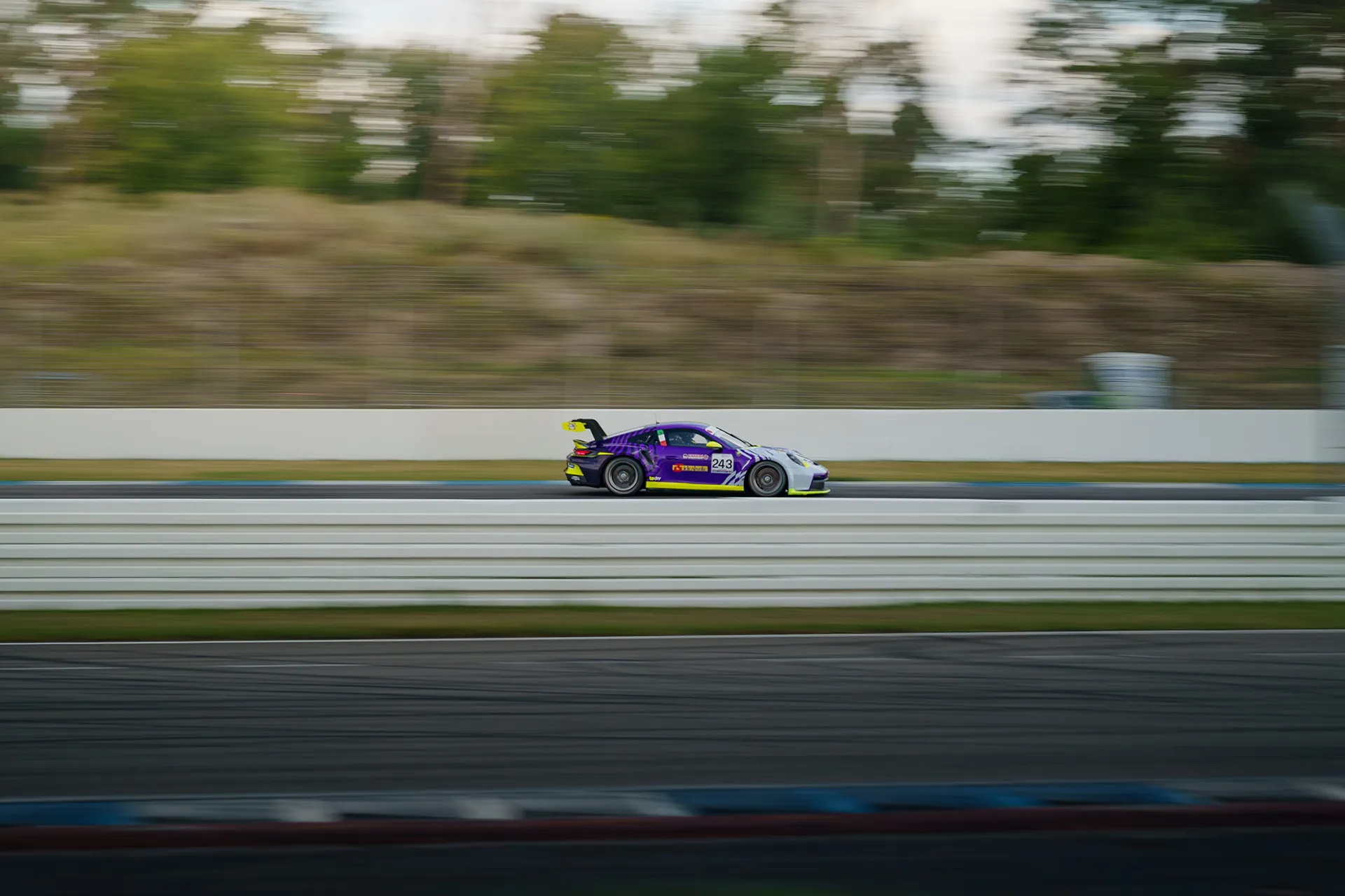 Nr 243 — Motorsport photography, Dans Trackday, image 5