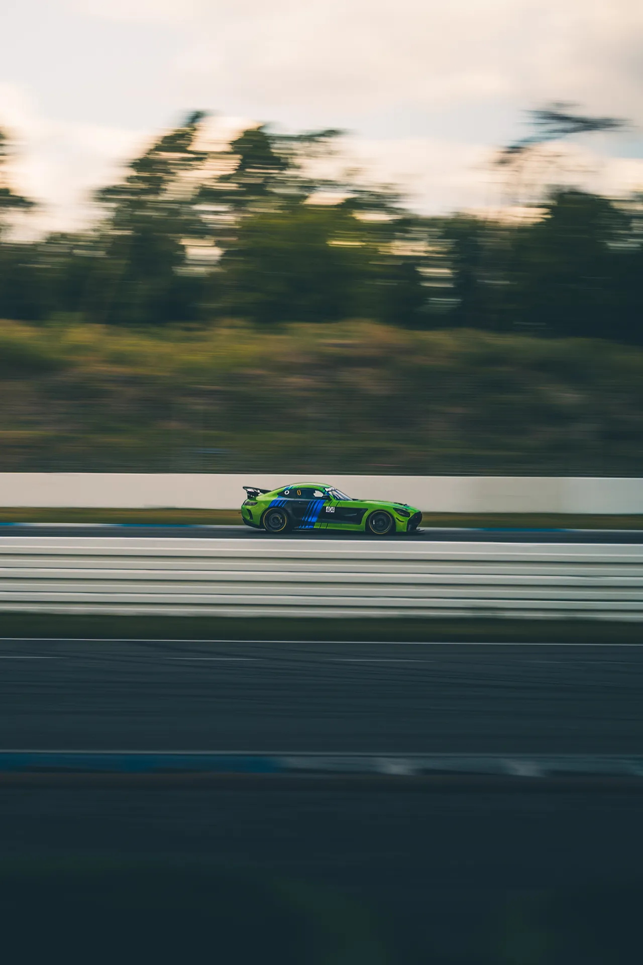Nr 404 — Motorsport photography, Dans Trackday, image 1