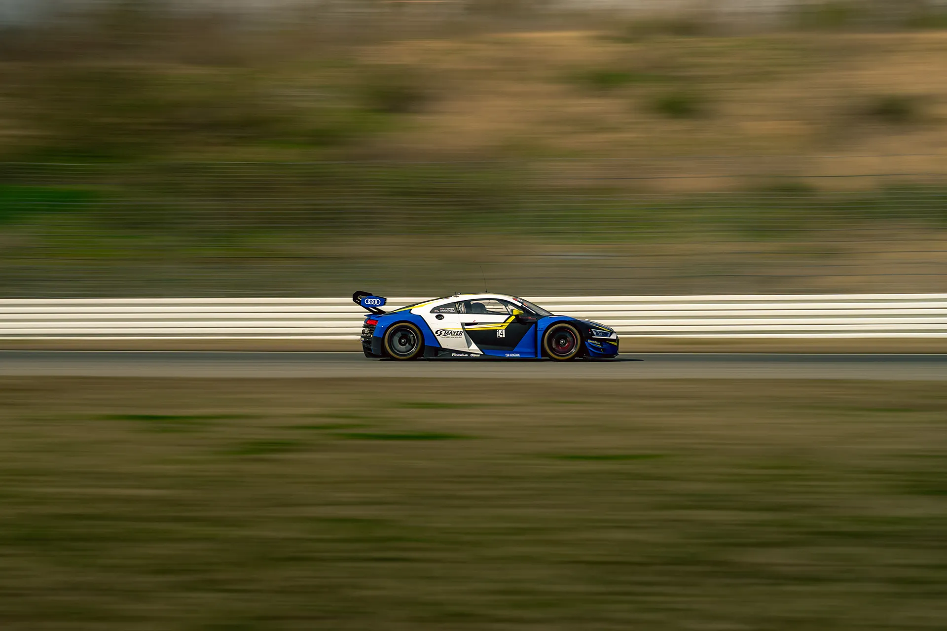 Audi R8 Blau — Motorsport photography, Dans Trackday, image 18