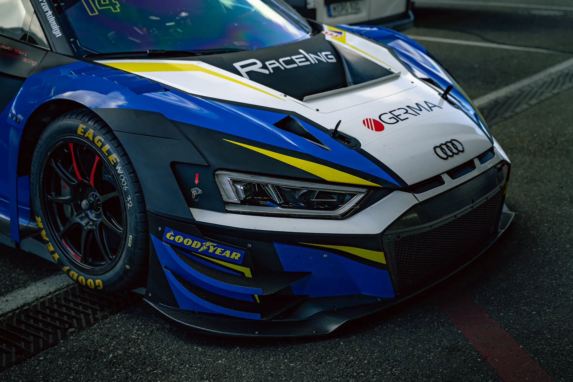 Audi R8 Blau — Motorsport photography, Dans Trackday, image 26