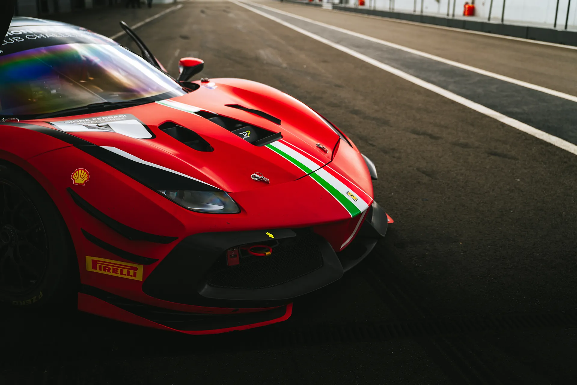 Ferrari Rot NR378 — Motorsport photography, Dans Trackday, image 9