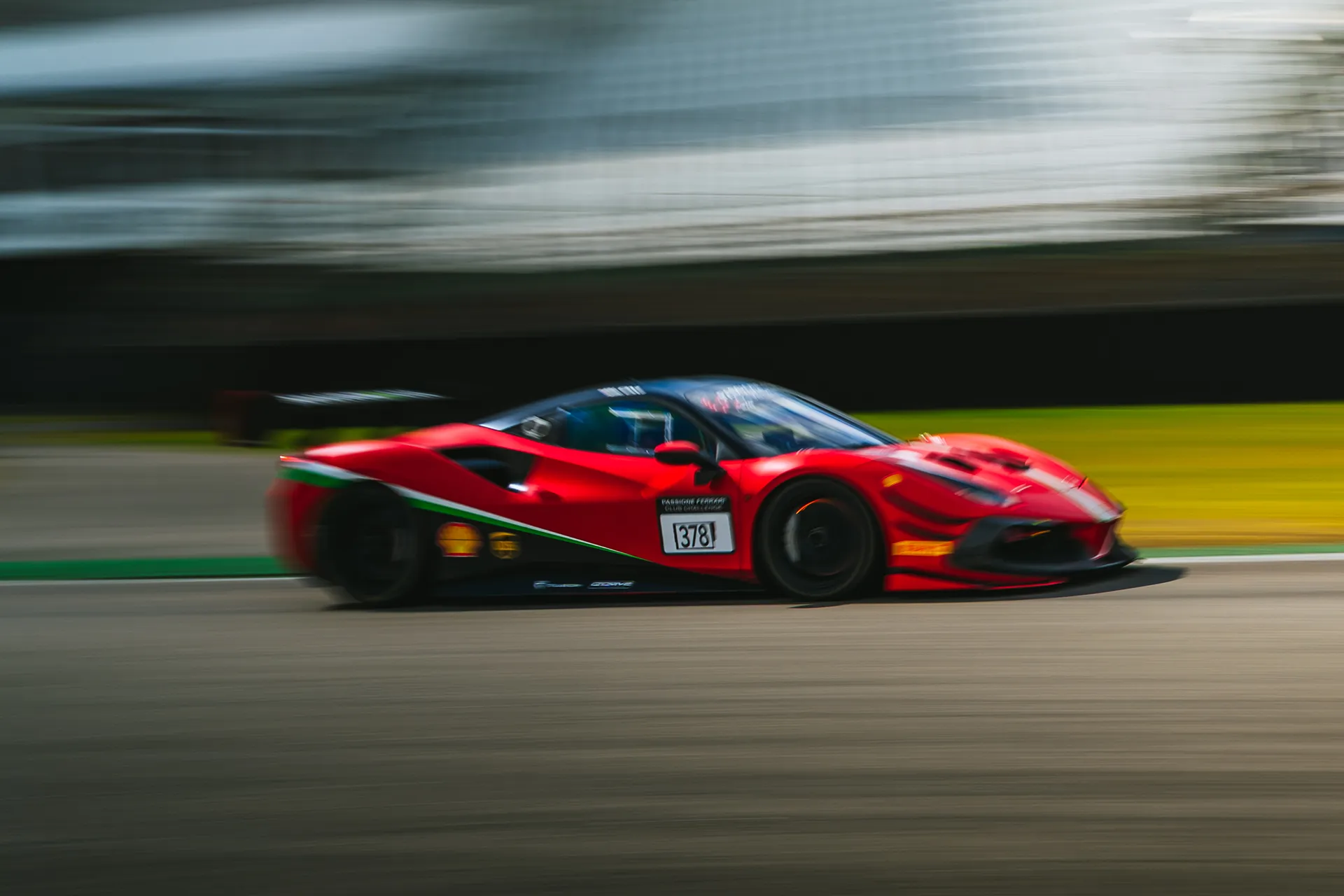 Ferrari Rot NR378 — Motorsport photography, Dans Trackday, image 14