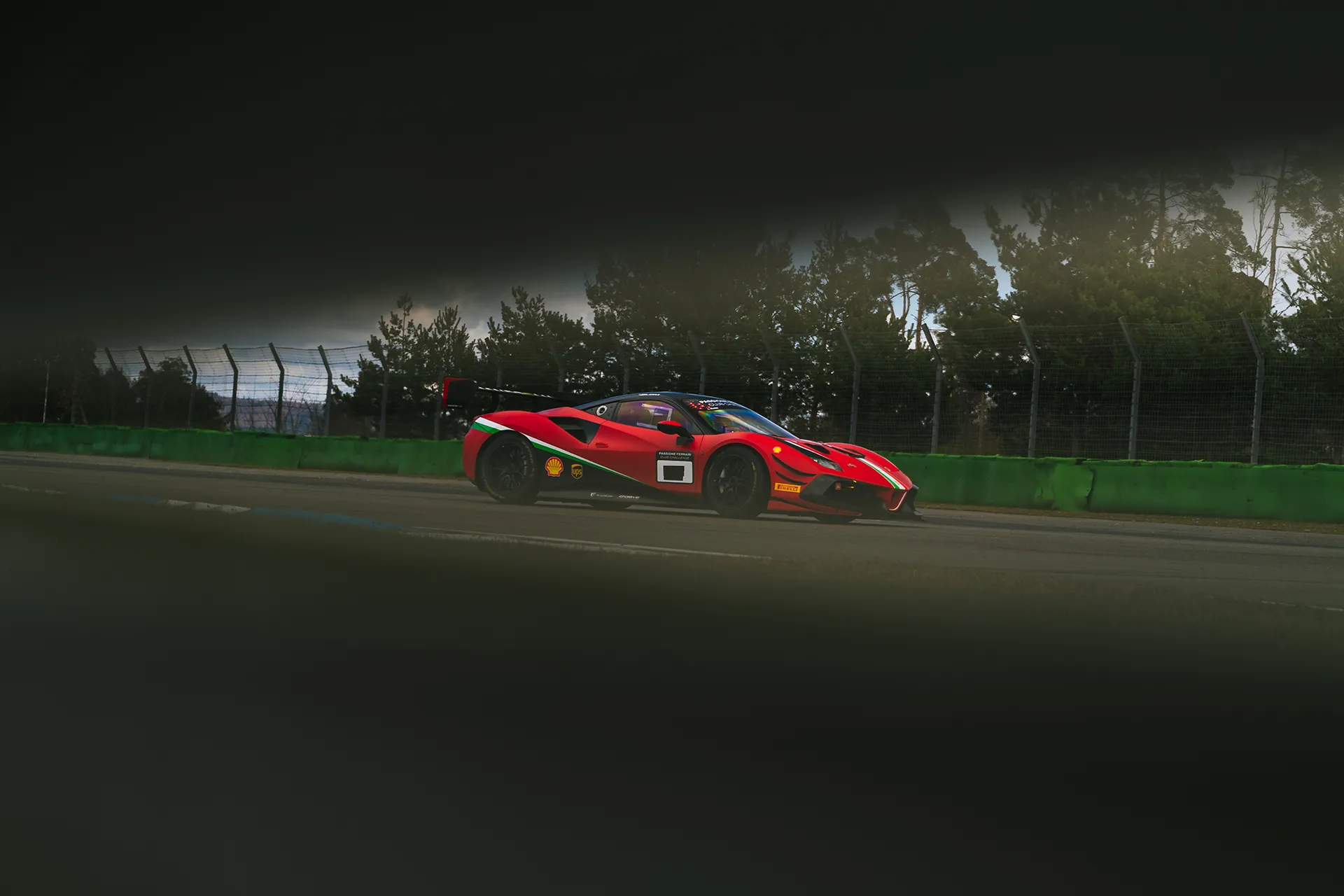 Ferrari Rot NR378 — Motorsport photography, Dans Trackday, image 16