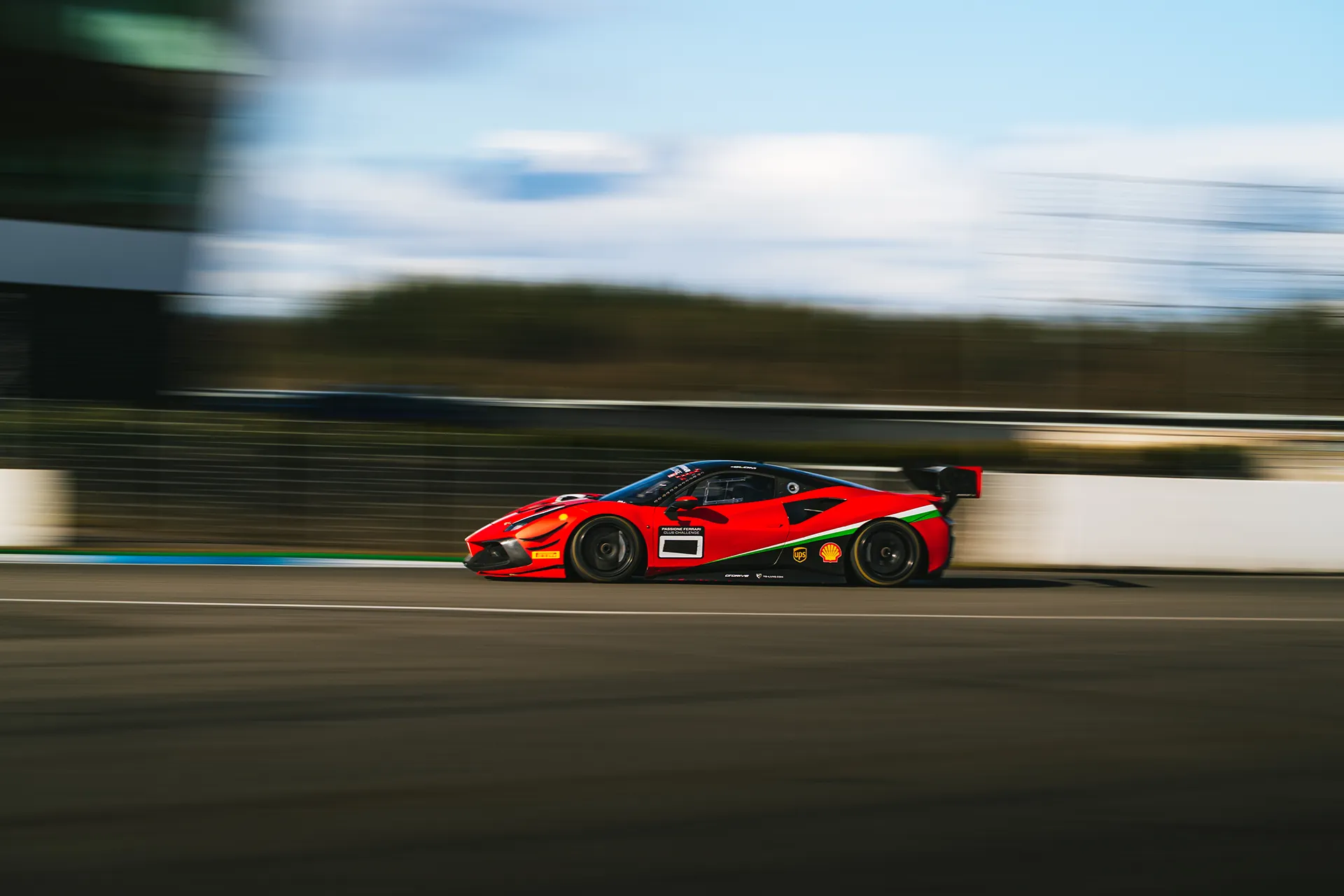 Ferrari Rot NR378 — Motorsport photography, Dans Trackday, image 19