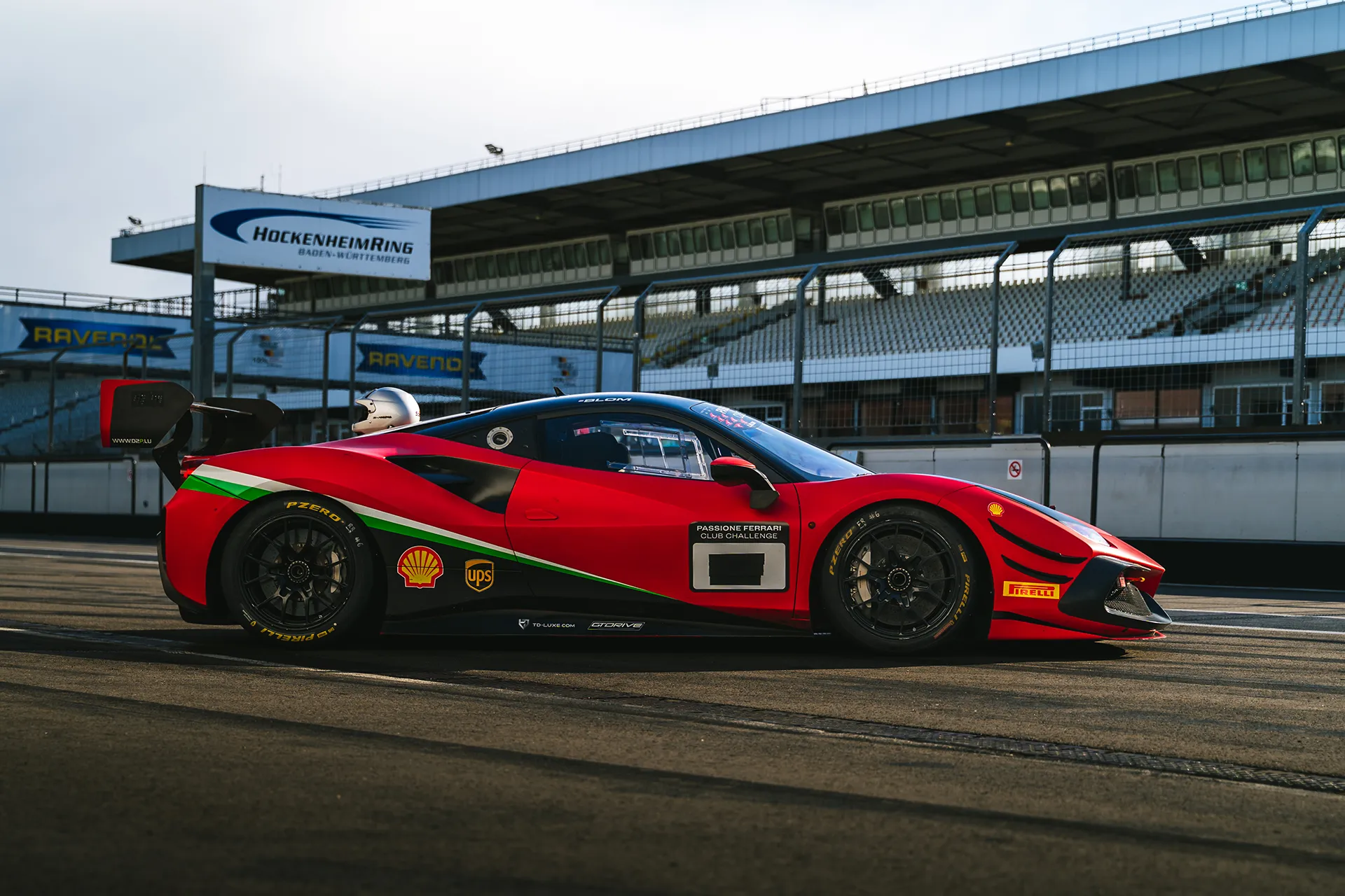 Ferrari Rot NR378 — Motorsport photography, Dans Trackday, image 20