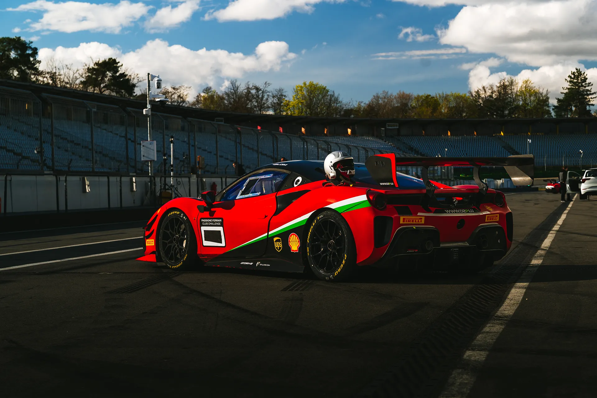Ferrari Rot NR378 — Motorsport photography, Dans Trackday, image 22