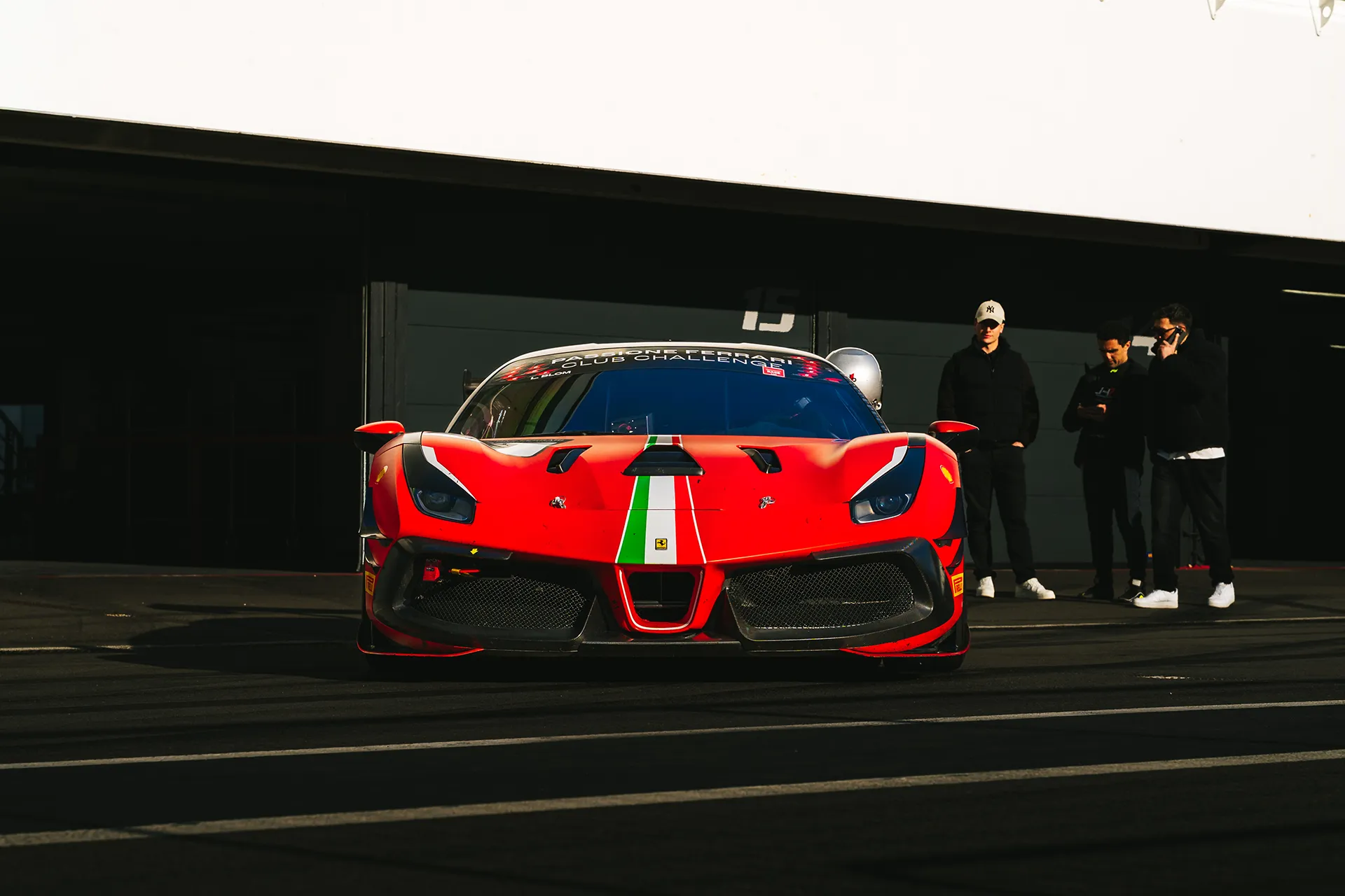 Ferrari Rot NR378