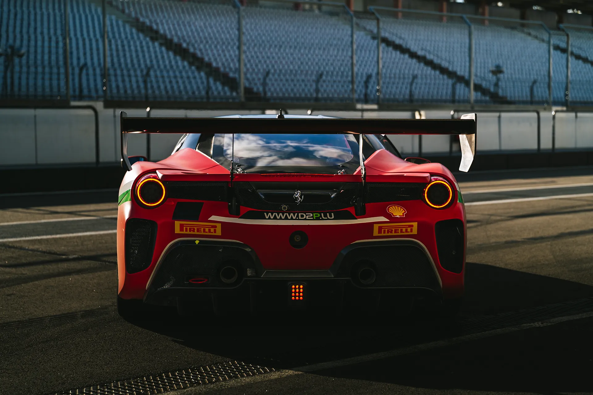 Ferrari Rot NR378 — Motorsport photography, Dans Trackday, image 29