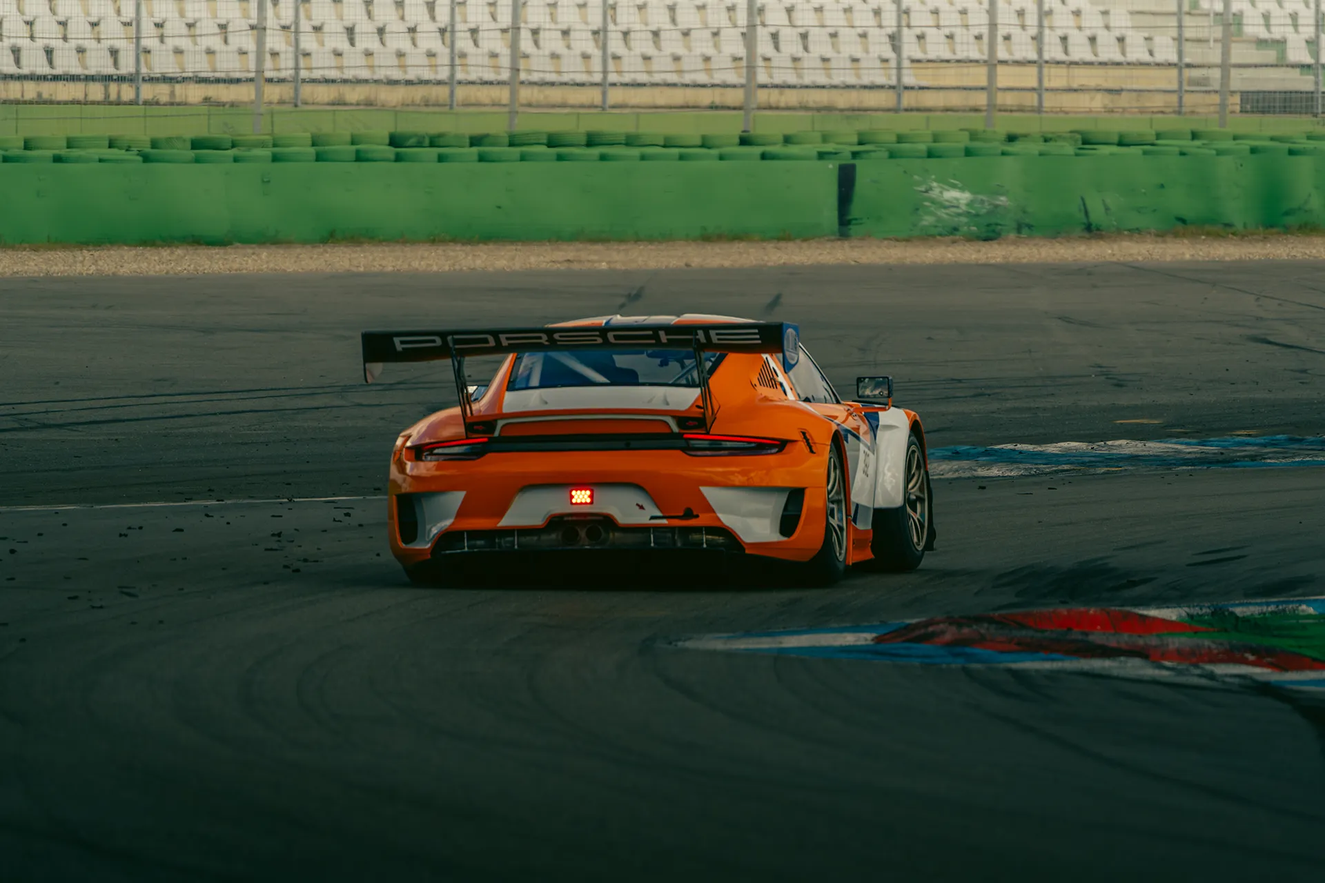 Porsche GT3 Cup Nr 392 — Motorsport photography, Dans Trackday, image 3