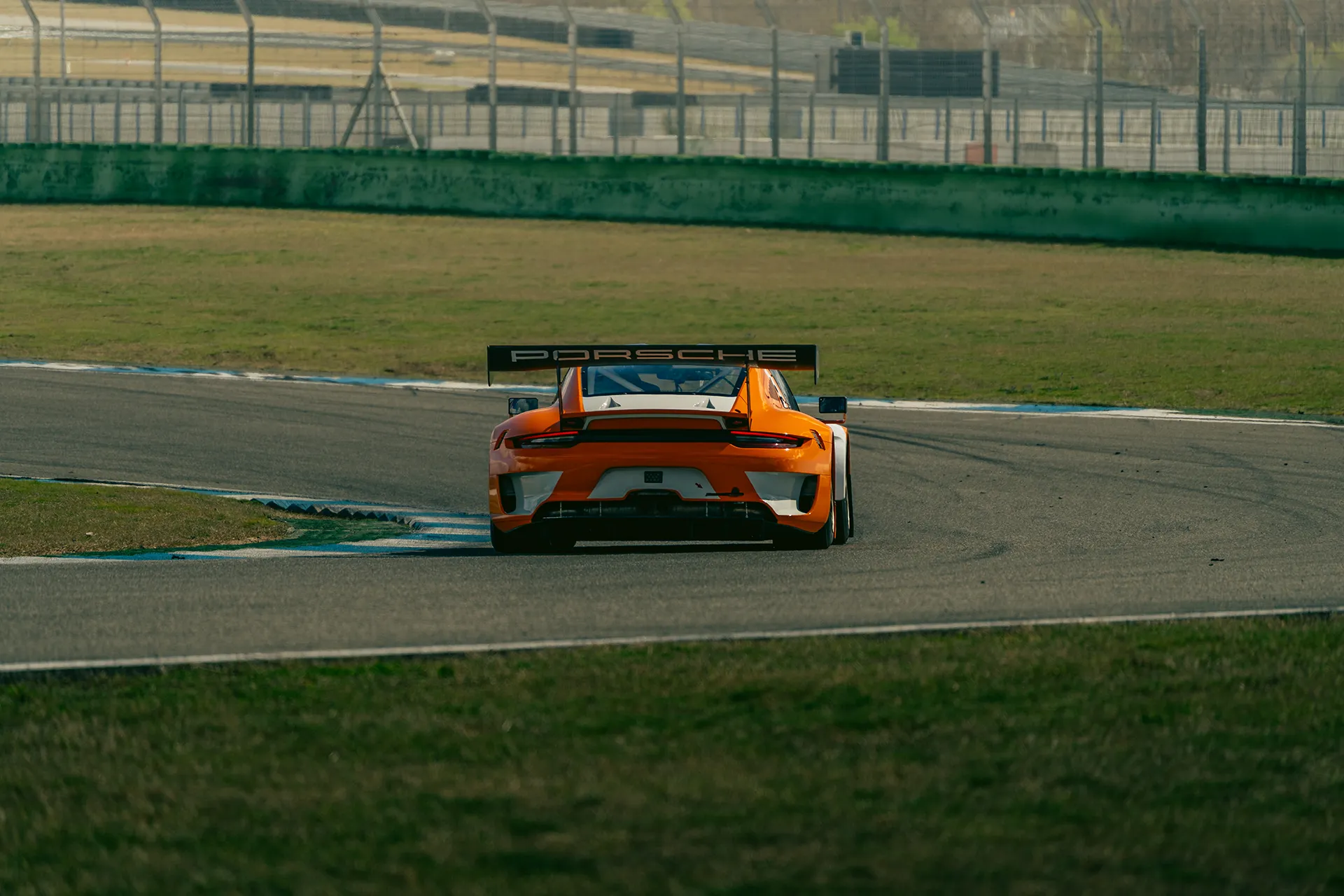 Porsche GT3 Cup Nr 392 — Motorsport photography, Dans Trackday, image 5