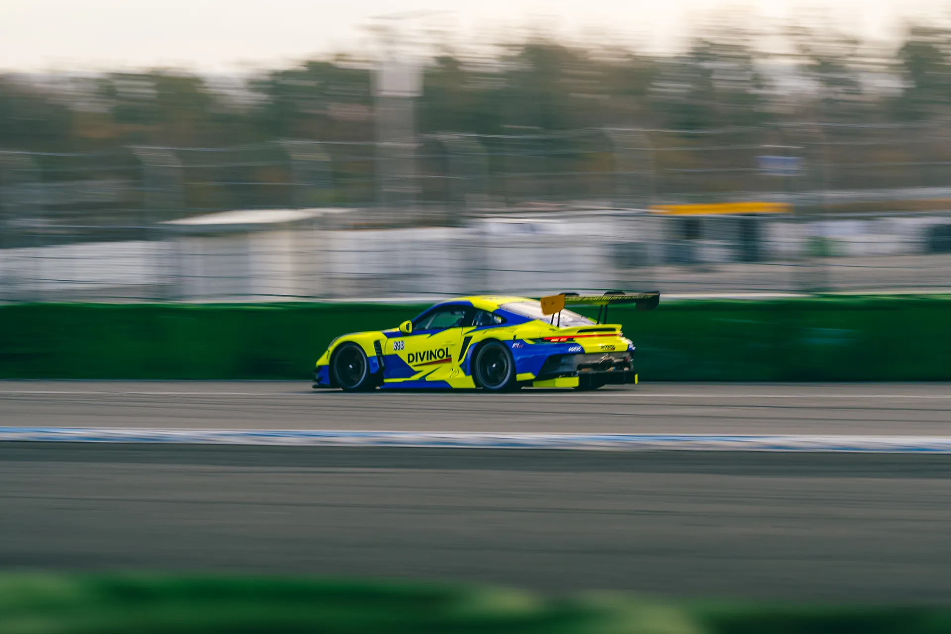 Porsche GT3 Cup Nr 393 — Motorsport photography, Dans Trackday, image 1